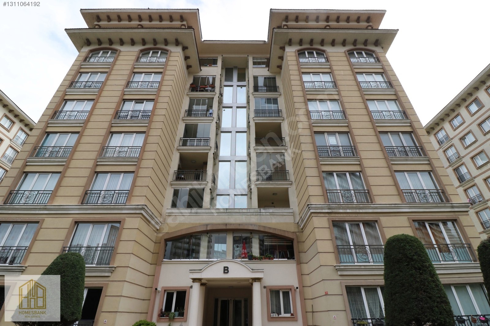 CUMHURİYET MAH.İSTHANBULEVLERİ HAN 6 3+1 HAVUZ CEPHE BOŞ DAİRE